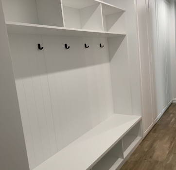 MUDROOM-2