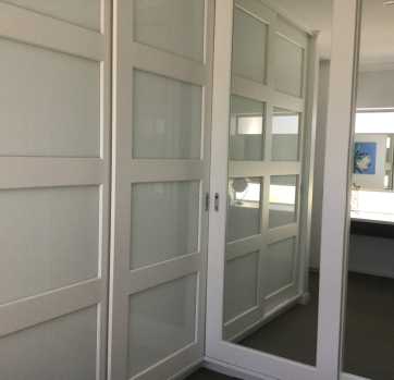 SLIDING-DOORS-VINYL-16